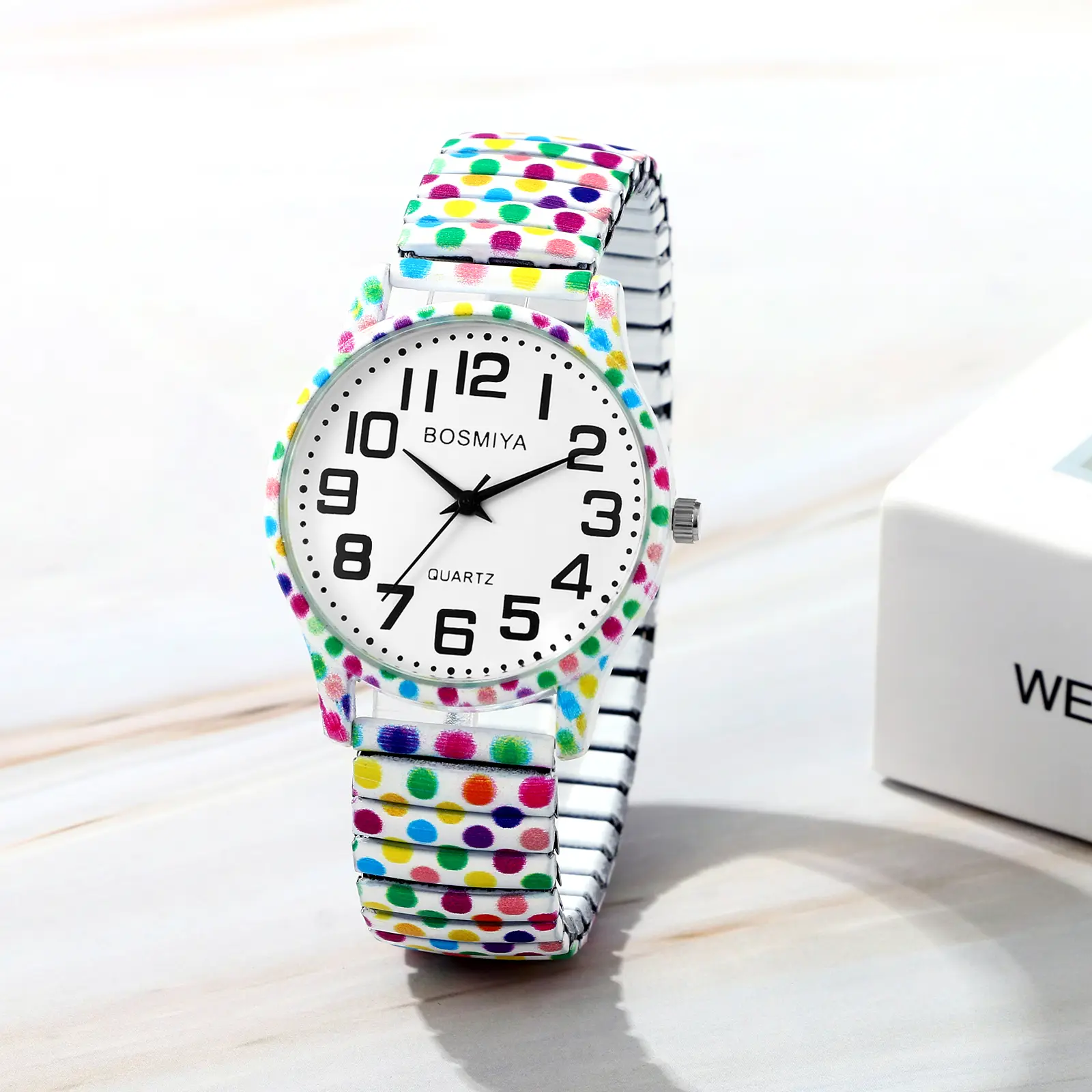 OIDEA Androgynous Multi-Colored Fashion Quartz Watch for Women, Unisex Easy-Read Big Number Design with Stretch Band, Multi-Colored Quartz Watches, Androgynous Quartz Watches