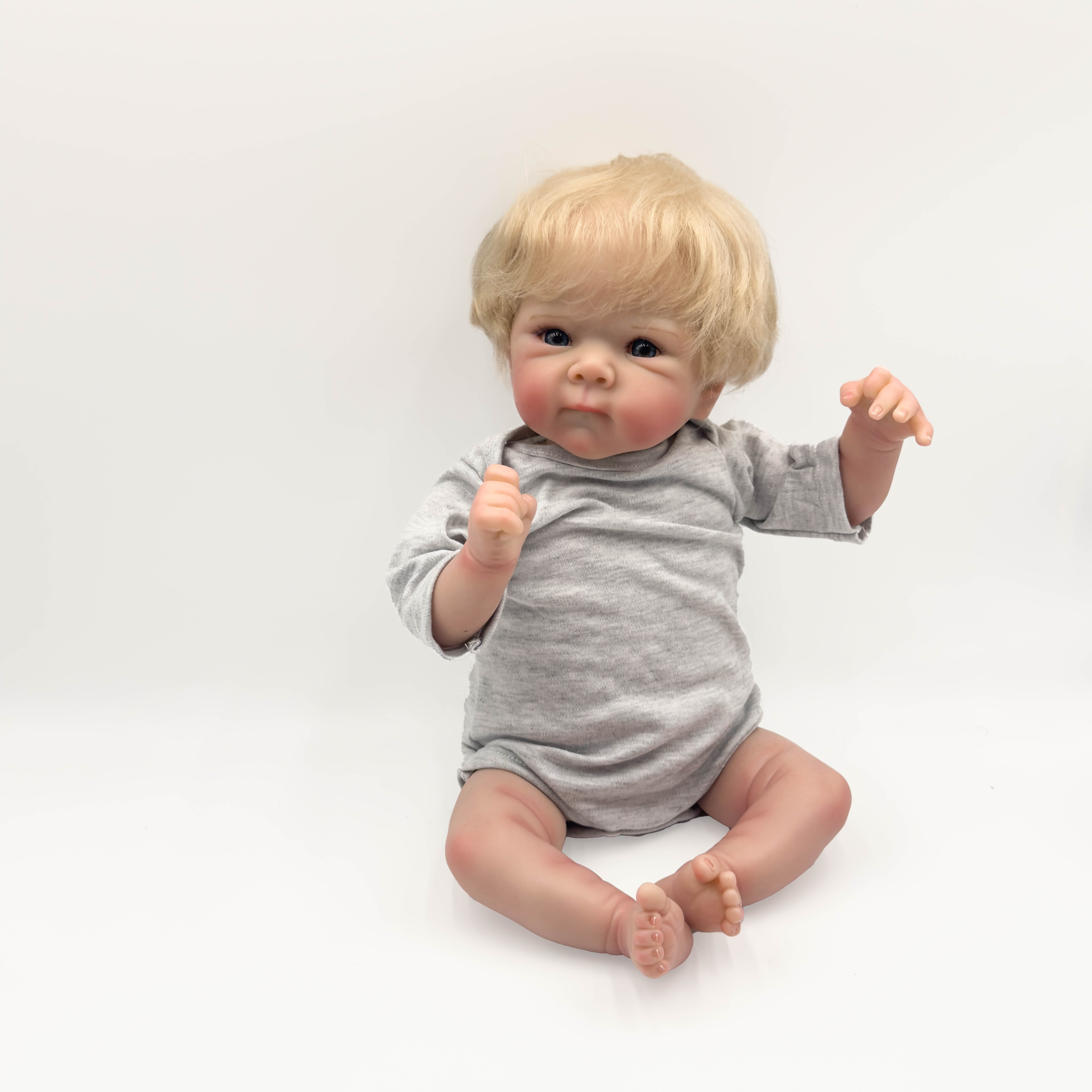 18 Inch Lifelike Reborn Baby Doll with Hand-Rooted Blonde Hair Realistic Newborn in Gray Onesie Magnetic Pacifier & Bottle Great Gift for Kids Collectors