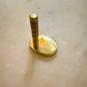 Escala Para Gallos/ Metal Rooster Height Measurer For Collectibles