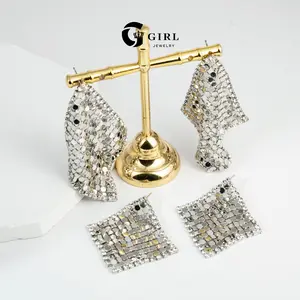 GGIRL Personalized 18k Gold Plated Tassel Earrings Bold Fashion Women Earrings Metal Mesh Grid Sequins Drop and Dangle Earrings for Night Club Party/Daily/Birthday Party Charm Statement Jewelry for Daily Use/Gift Giving/Anniversary