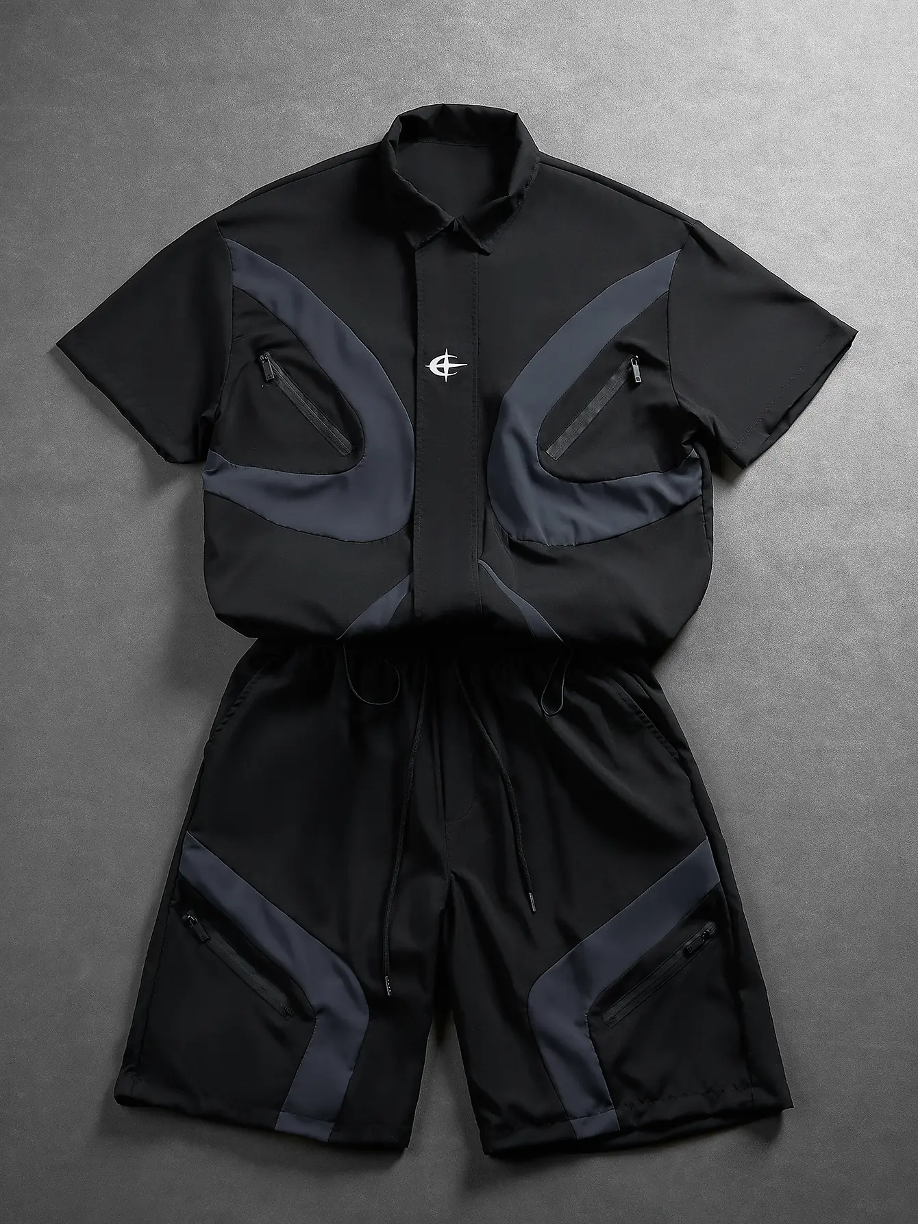 Men's Techwear Shorts Set | Streetwear 2-Piece Outfit with Utility Pocket Design