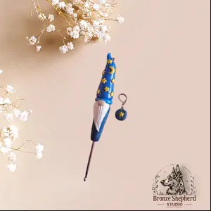 Polymer clay garden wizard gnome crochet hook / toadstool gnome crochet hook / clay star moon wizard gnome crochet hook knitting accessory