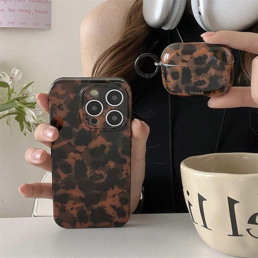 Leopard Print Phone Case Set with Earbuds Case, Stylish Protective Cover, Compatible with iPhone 14–16 Pro Series, Shockproof Slim Design