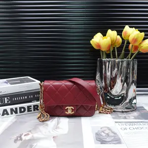 Pre-owned CHANEL Lambskin Shoulder Bags Classic Flap MIni Rectangular Red Leather Shoulder Bag T20319081