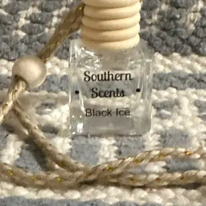 High-Quality Southern Scents Black Ice Car Diffuser for Long-Lasting Fragrance