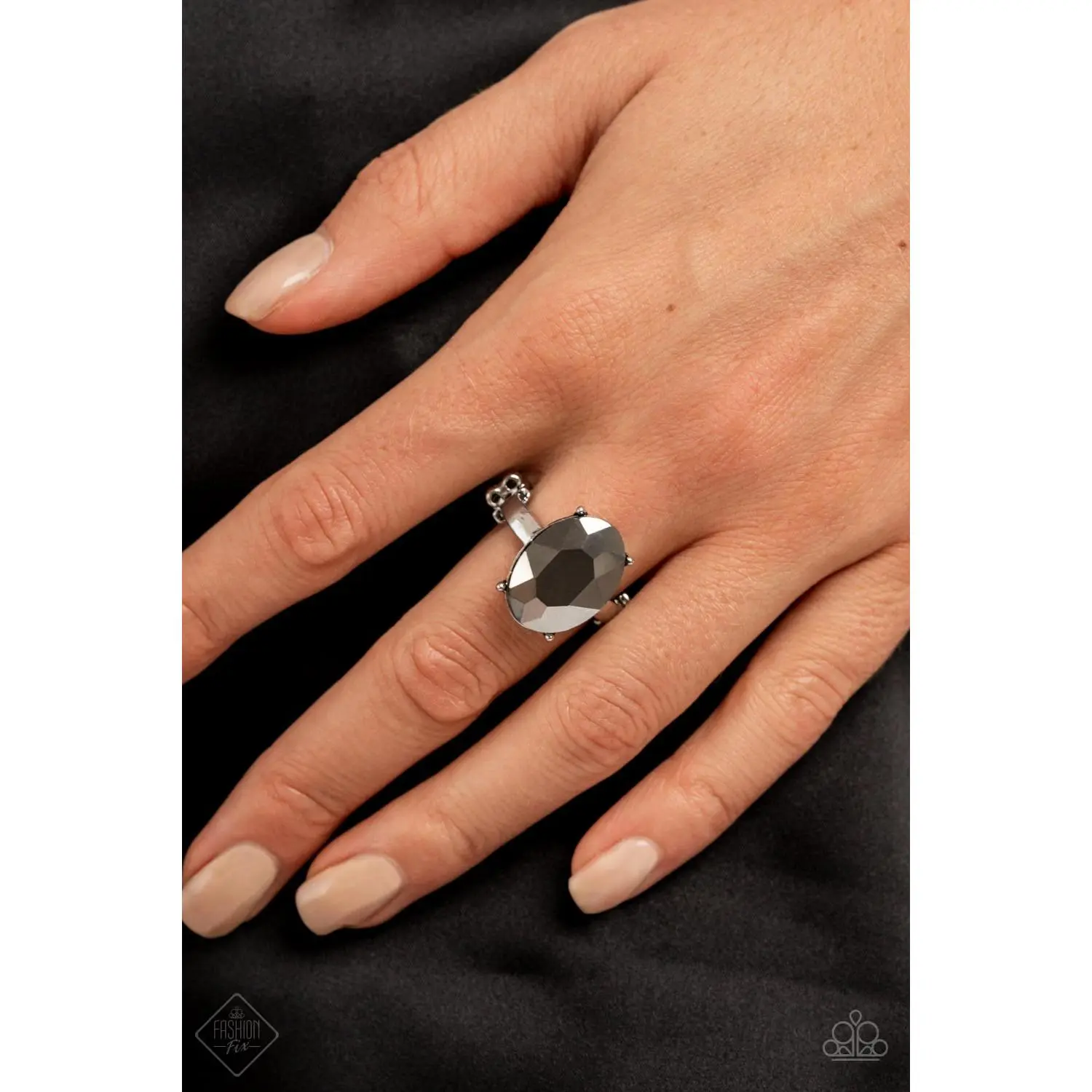 UPDATED DAZZLE - BLACK RING - MAGNIFICENT MUSINGS - 1536
