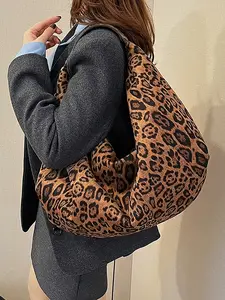 Textured handbag underarm bag, Half Moon Bag, fashionable leopard print versatile underarm bag, simple style one-shoulder handbag, Fashionable patterned bag, suitable for commuting, shopping