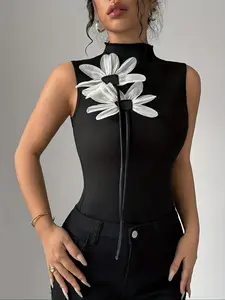 Women's Daisy Embroidery Mock Neck Tank Top, Floral Embroidery Cami, Elegant Sleeveless Top for Summer, Ladies Clothes for Daily Wear