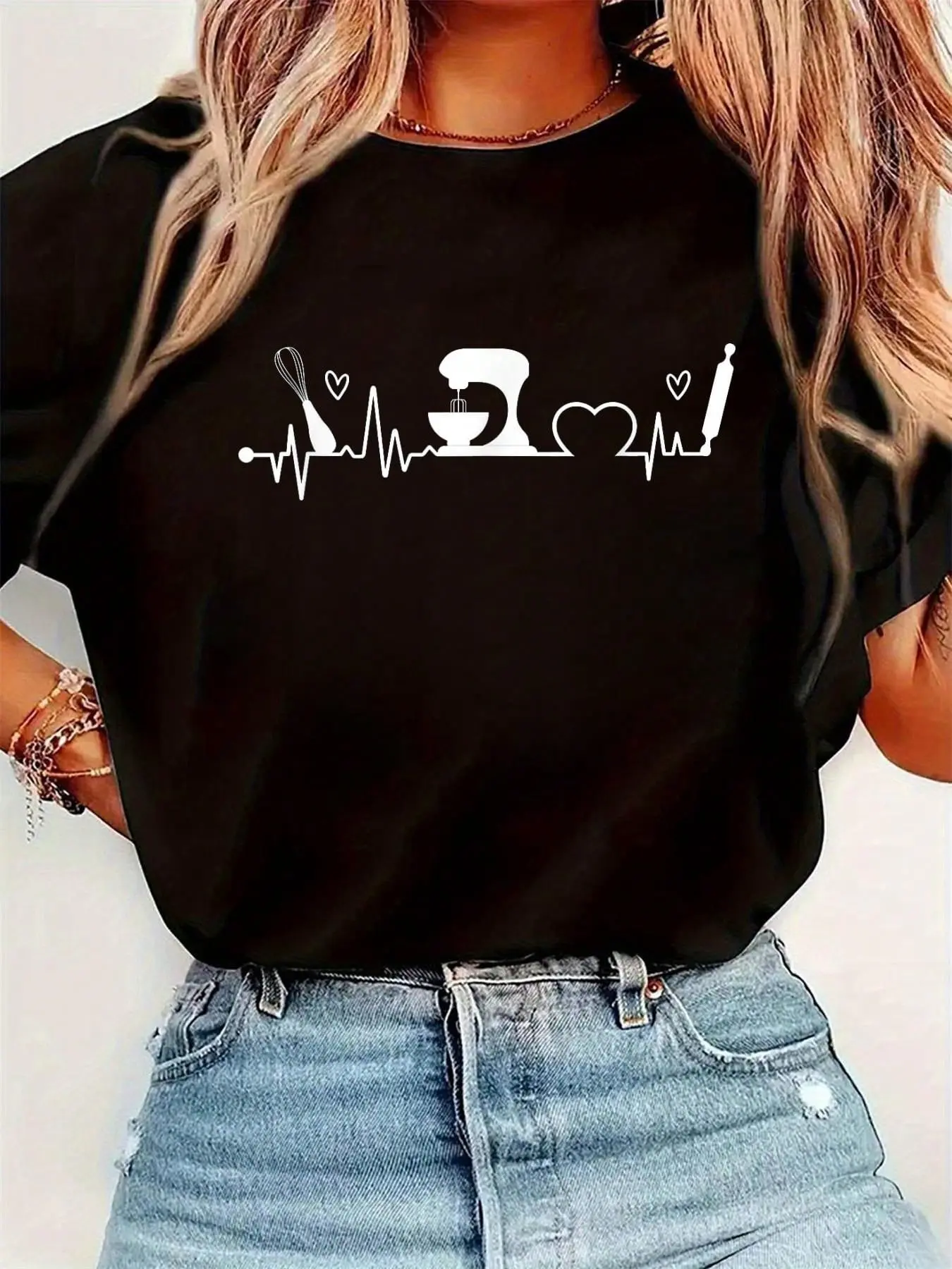 Baking Heartbeat Baker Bakery Owner Pastry Chef T-Shirt Womens Round Neck Short Sleeve T-Shirt Fashion Graphic Tees Wome