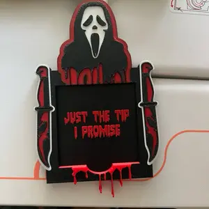 Horror sticky note holder