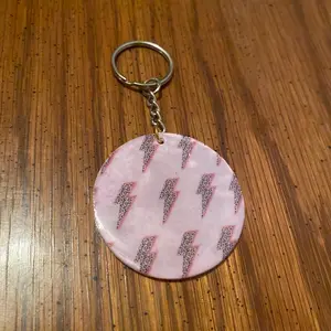 Lightning bolts keychain