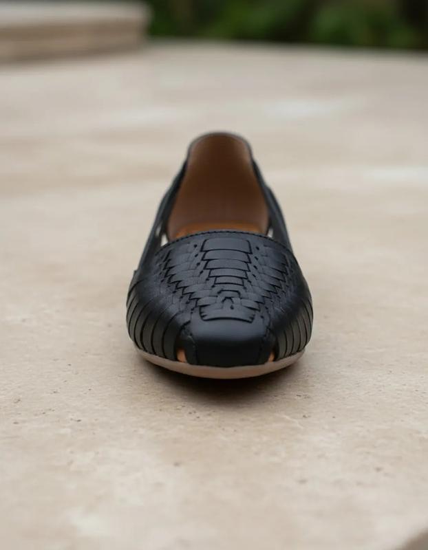 Women's Mexican Leather Huaraches Flat Sandals Model 2167 Handmade Woven Style Genuine Leather Upper Comfortable Ethically Made in Mexico Closed Toe