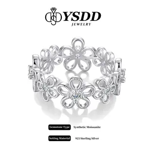 【#581】The Daisy Band 4mm Wide Floral Loop Full Moissanite vvs Synthetic Moissanite Rings in 925 Sterling Silver