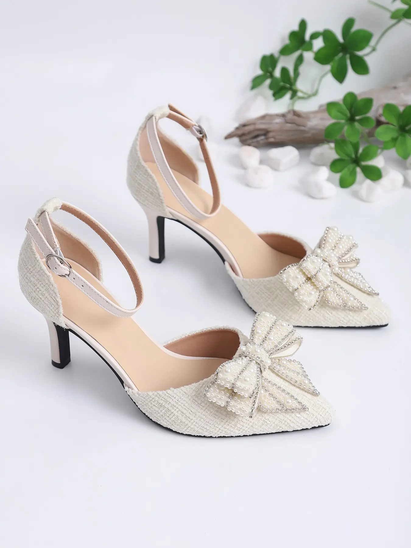Summer New Buckle Pearl Bow Pointed Toe Women's High Heels, Plaid Noble Style, Suitable for Weddings, Dates, Semi-Formal Occasions, Footwear, Bowknot Heels, Elegant Party Heels