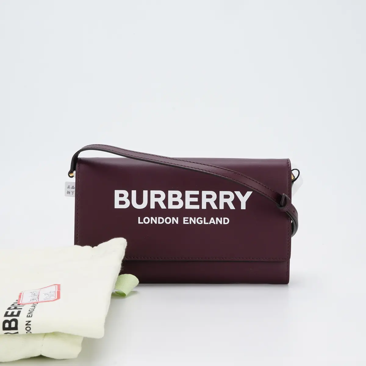 Pre-owned BURBERRY Cowhide Crossbody Bags Hazelmere Printed Logo Leather Burgundy Crossbody Bag Bgp209217