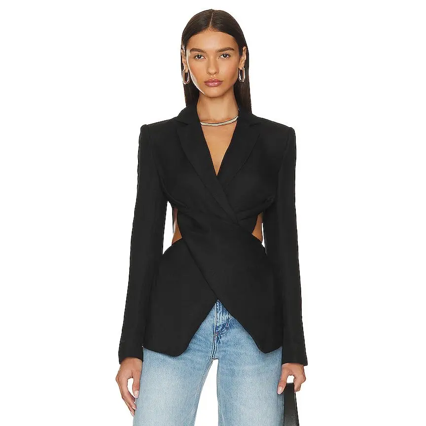 L'Academie Emmy Blazer in Black