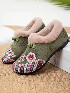 Plush Lined Thick Warm Cotton Slippers, Comfortable Soft Sole Home Shoes, Cozy Indoor Footwear for Winter Season, Rubber House Shoes