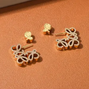 Fashion French Earring Hollow Square Moon Earring for Women