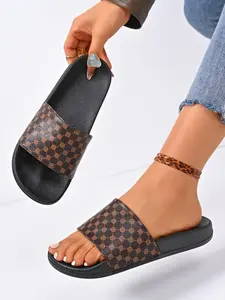 Comfortable Casual Slip-On Slide Sandals, Lightweight Rubber Slippers, Summer Easy Wear Design, Stylish Daily Wear Shoes, Versatile Fashion Footwear for Men & Women