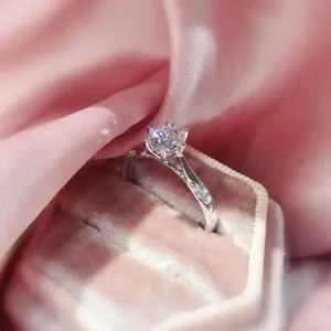 Aossio 1ct Round Cut Classic 6-Prong Solitaire Engagement Ring for Women Plain Design Simple Elegance Jewelry