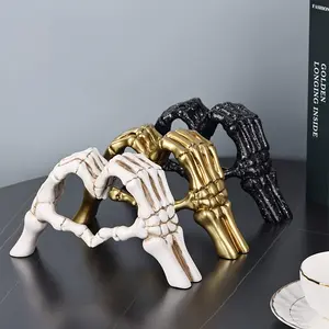 Halloween Skeleton Hand Resin Figurine, Spooky Heart Bone Couple Craft Statue, Home Decor Bedroom Table Top Ornament, Party Prop Gift Idea, Interior Decoration Accessories