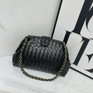 AS6601 Premium woven shoulder bag 2026 new underarm cloud bag pleated versatile messenger bag light luxury clutch bag