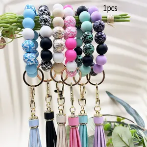Tassel Wood Bead Bracelet Keychain Pendant, Decorative Wrist Accessory, Handcrafted Charm for Everyday Use, Perfect Gift Idea