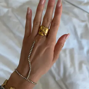 EVRY JEWELS Gold or Silver Plated Women's Hypoallergenic Viral Hand Chains: Anti Tarnish