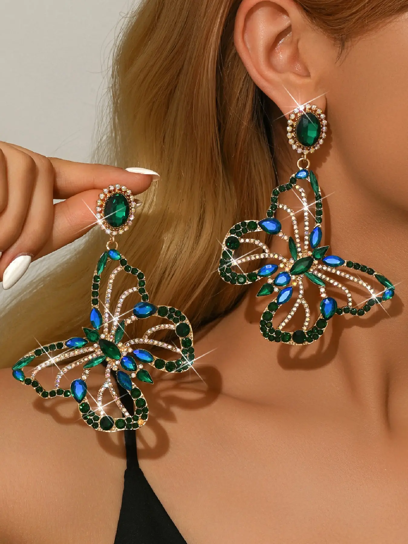 Elegant Butterfly Crystal Dangle Earrings for Women, Bridal Drop Earrings, Dangling Earrings, Perfect for Weddings & Evening Events, Copper Chain Casual Style Jewelry Gift