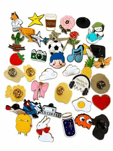 40Pcs Random Brooches Mix Pack, Enamel Alloy Pins and Badges, Flower Brooch Pin, Animal Fruit Vegetable Cartoon Letter Patterns, Cute Elegant Casual Design
