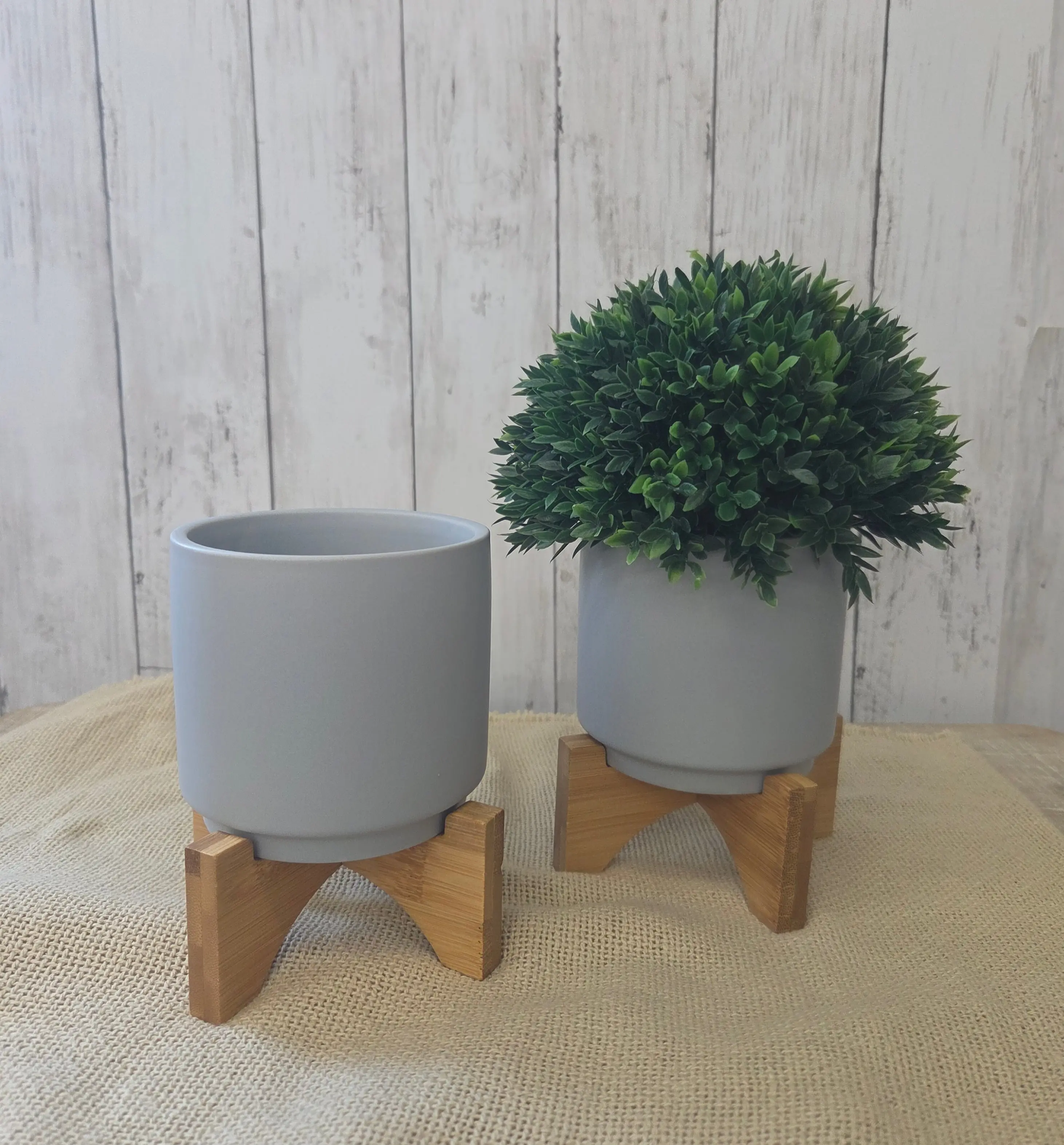 Ceramic Grey Planter 4" x 4" with Wood Stand Set of 2