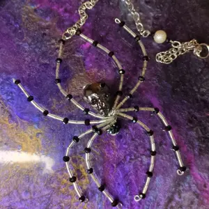 Spider suncatcher window decoration