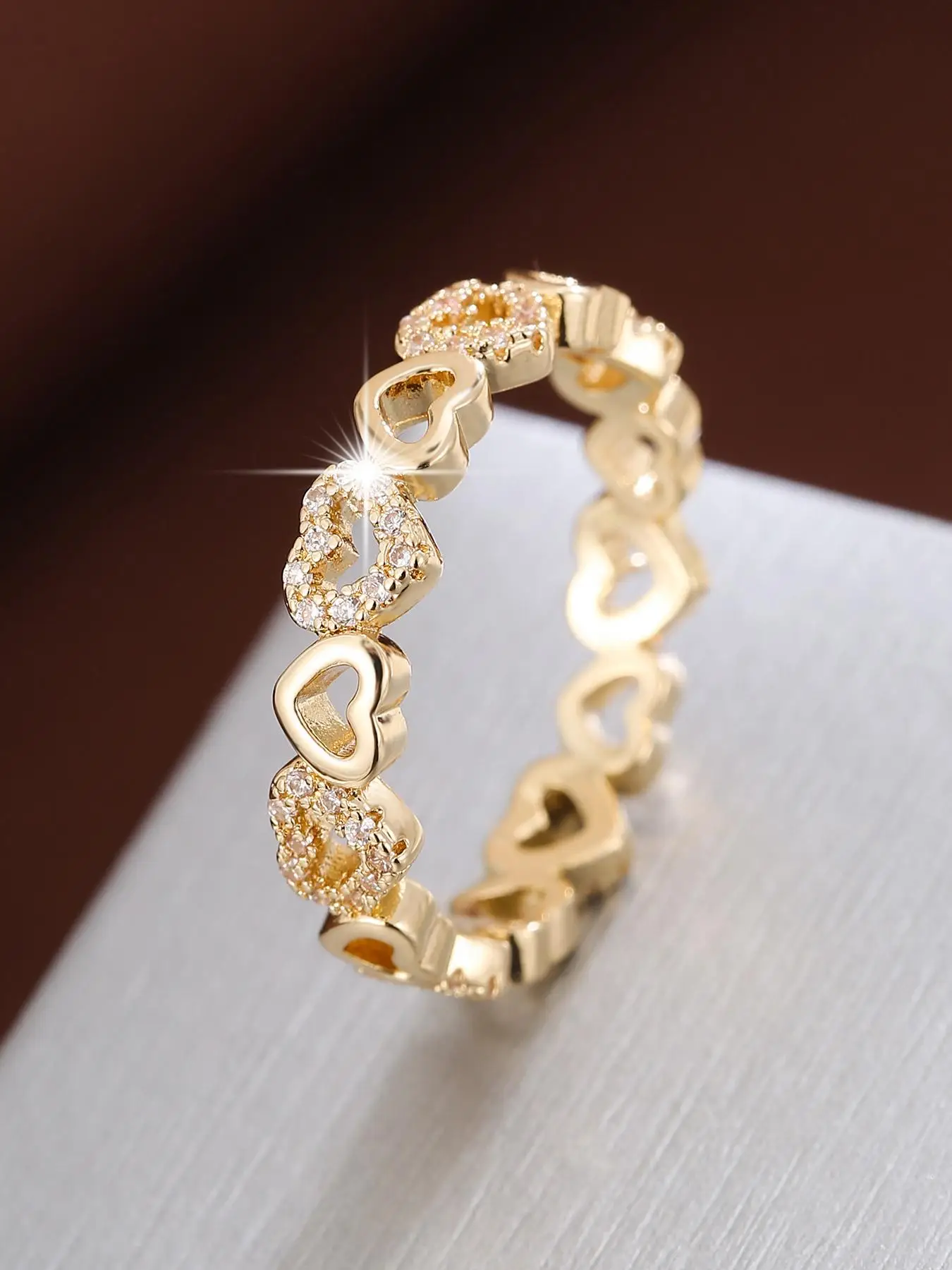 Elegant Hollow out Heart Design Rhinestone Decorated Ring, Elegant Everyday Ring, Stackable Rings, Fashion Accessories for Women, Trendy All-match & E