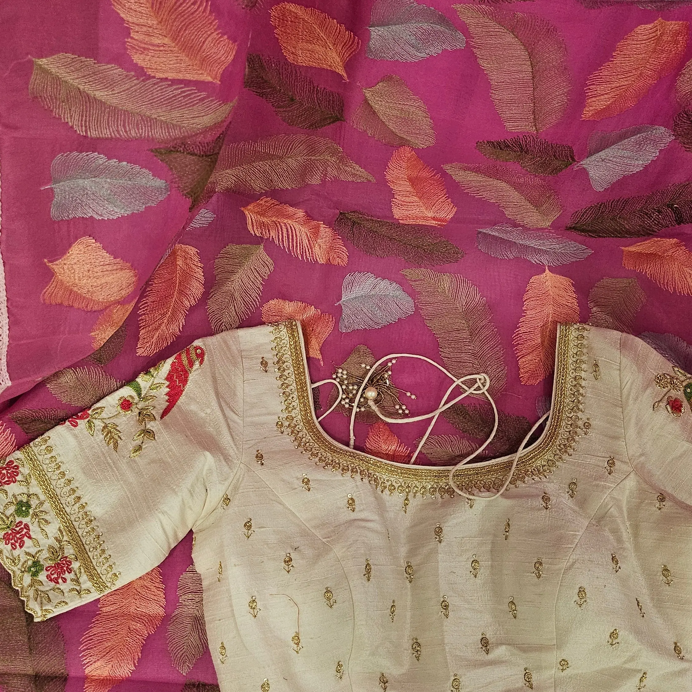 Reyavogue Womens Pink Organza Leaf Embroided Saree only