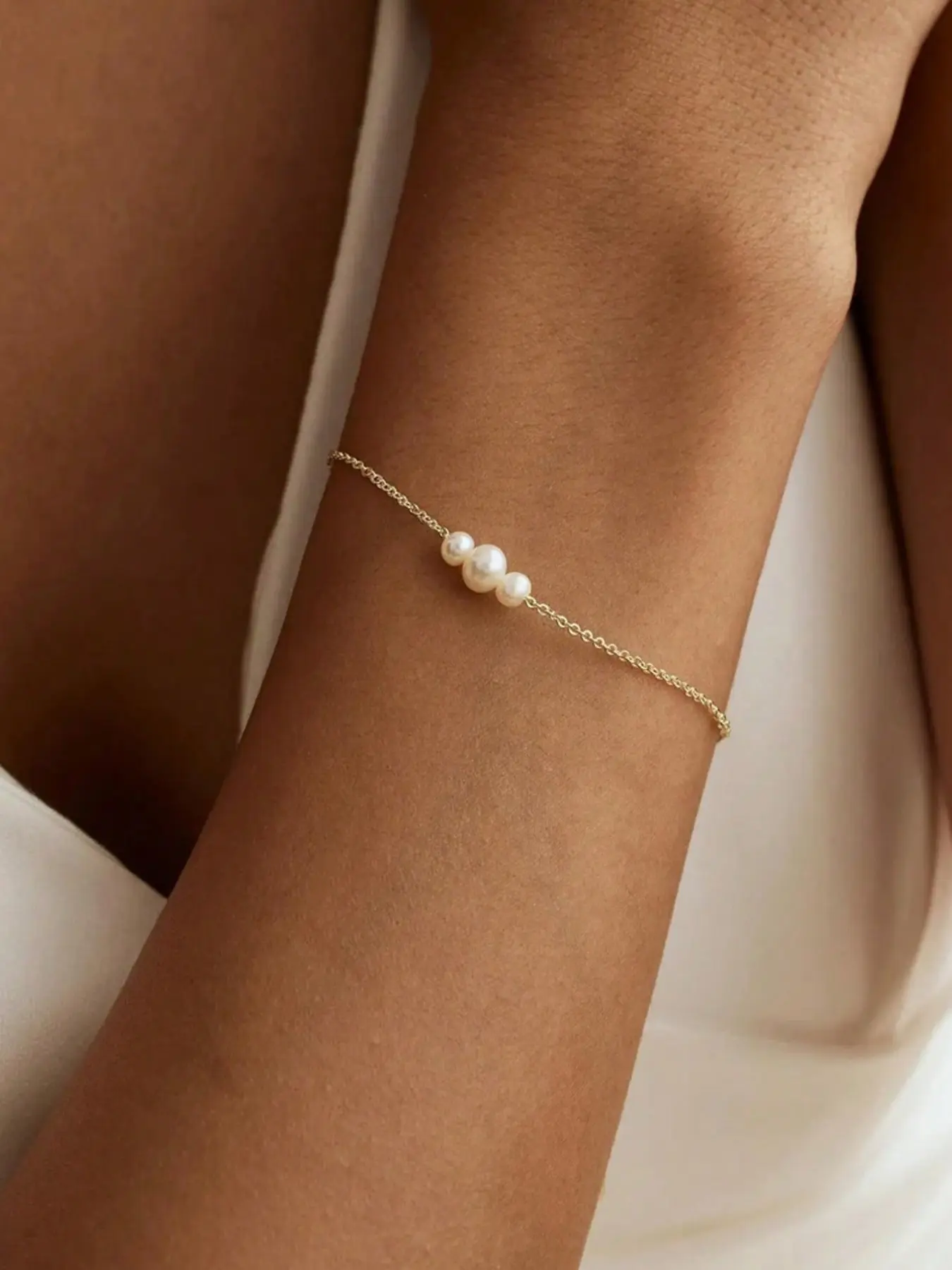 Three Graduated Pearl Dainty Chain Bracelet, Minimal Thin Cable Chain, Adjustable, Elegant Daily Accessory, Gift for Women women daily minimalist commuter bracelet, office subtle luxury layering wrist chain, gift for clean girl pearl jewelry lover