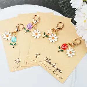 4-Piece Tulip & Daisy Keychains – Each Comes with a Thank You Card Reading "Helped Me Grow", Perfect Gifts for Birthdays, Weddings, Teacher's Day & Mother's Day, Also a Great Choice for Friends, Keychain Set