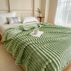 Raybee Super Soft Cozy Blanket Queen Size - Breathable Lightweight Blankets for Bed,Couch,Travel,Office,Summer Cooling Throw Blankets for Hot Sleepers & Night Sweat,Perfect Gift Ideal,Sage Green