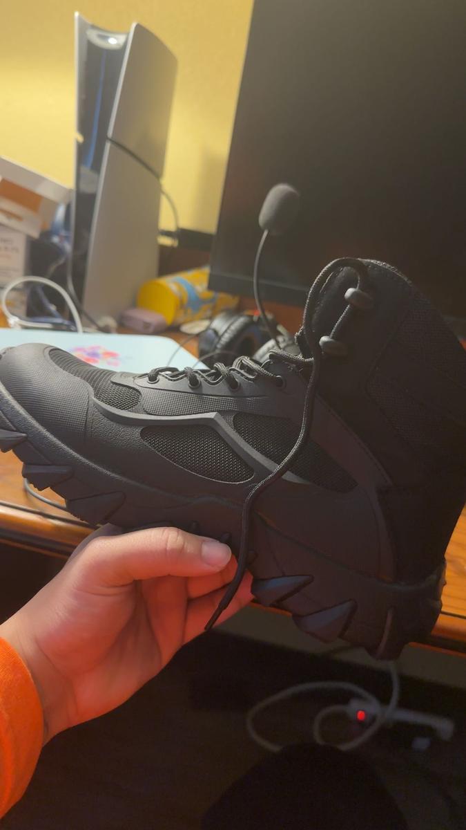 Item: Black, US8.5(CN42)