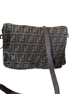 Pre-owned FENDI Canvas Messenger Brown Black Zucca Crossbody