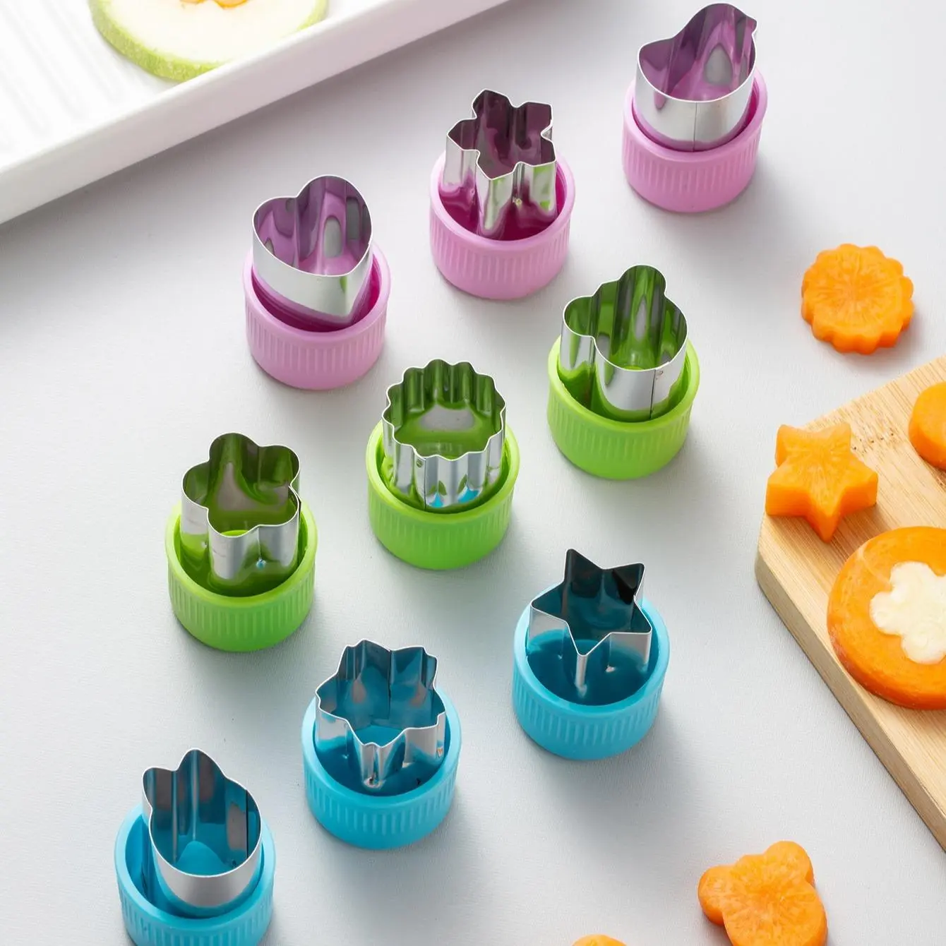 9-Piece Stainless Steel PP Fruit & Vegetable Cutter Shaper Set - Assorted Sizes Star Molds, Random-Color Kitchen Vegetable Tool