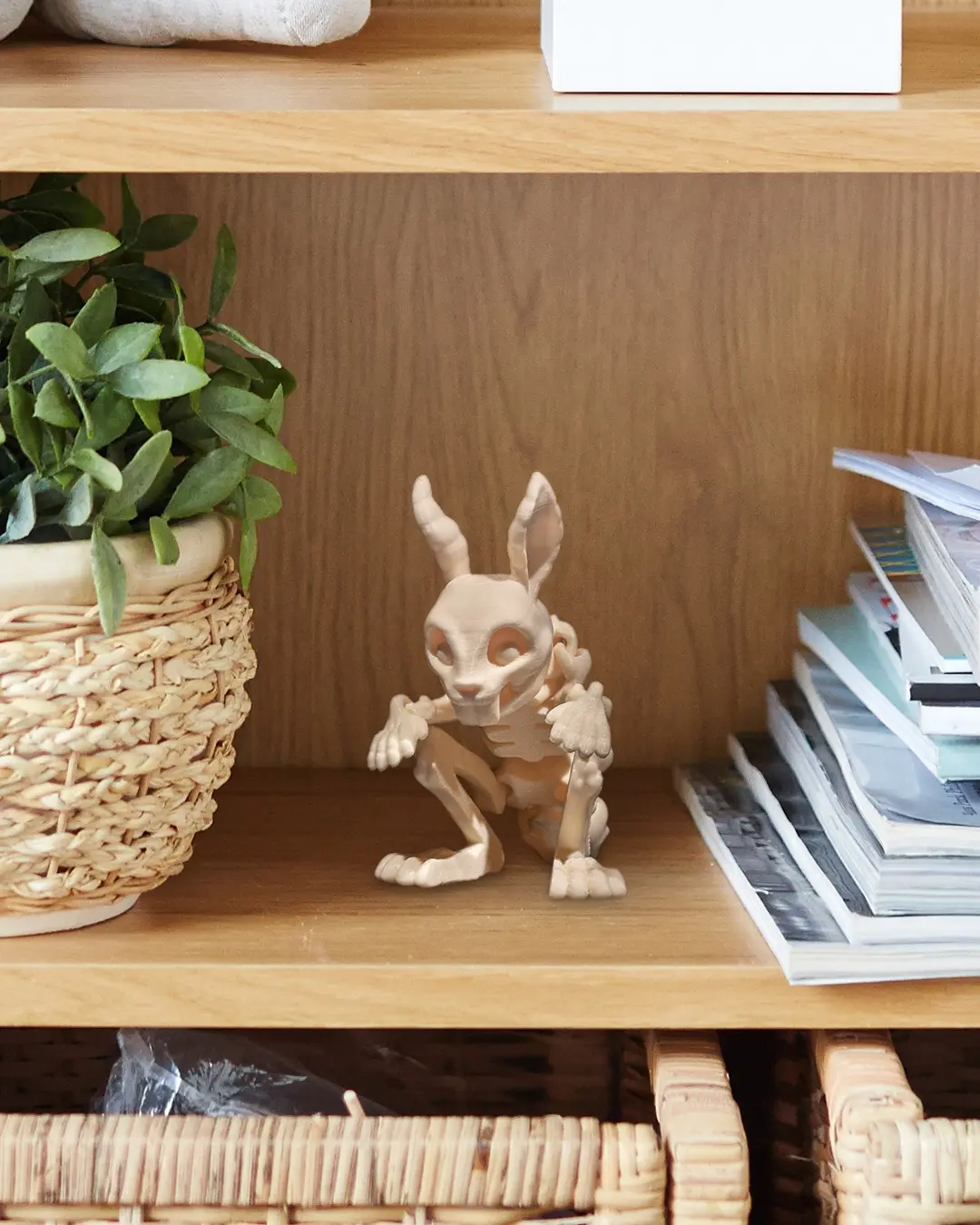 Halloween Articulating Rabbit Skeleton Decoration – Poseable Spooky Toy Prop for Haunted Houses and Party Displays