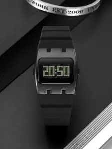 Men's Casual Digital Watch, Fashionable Digital Watch with Rectangle Dial & Adjustable Band, Trendy Watch for Daily Life for Men As Gift with Box, Stainless Steel Wristwatch