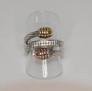 Cable Centro Adiamantado Anillo Oro-Plata (English: Diamond-Studded Cable Ring Gold-Silver)