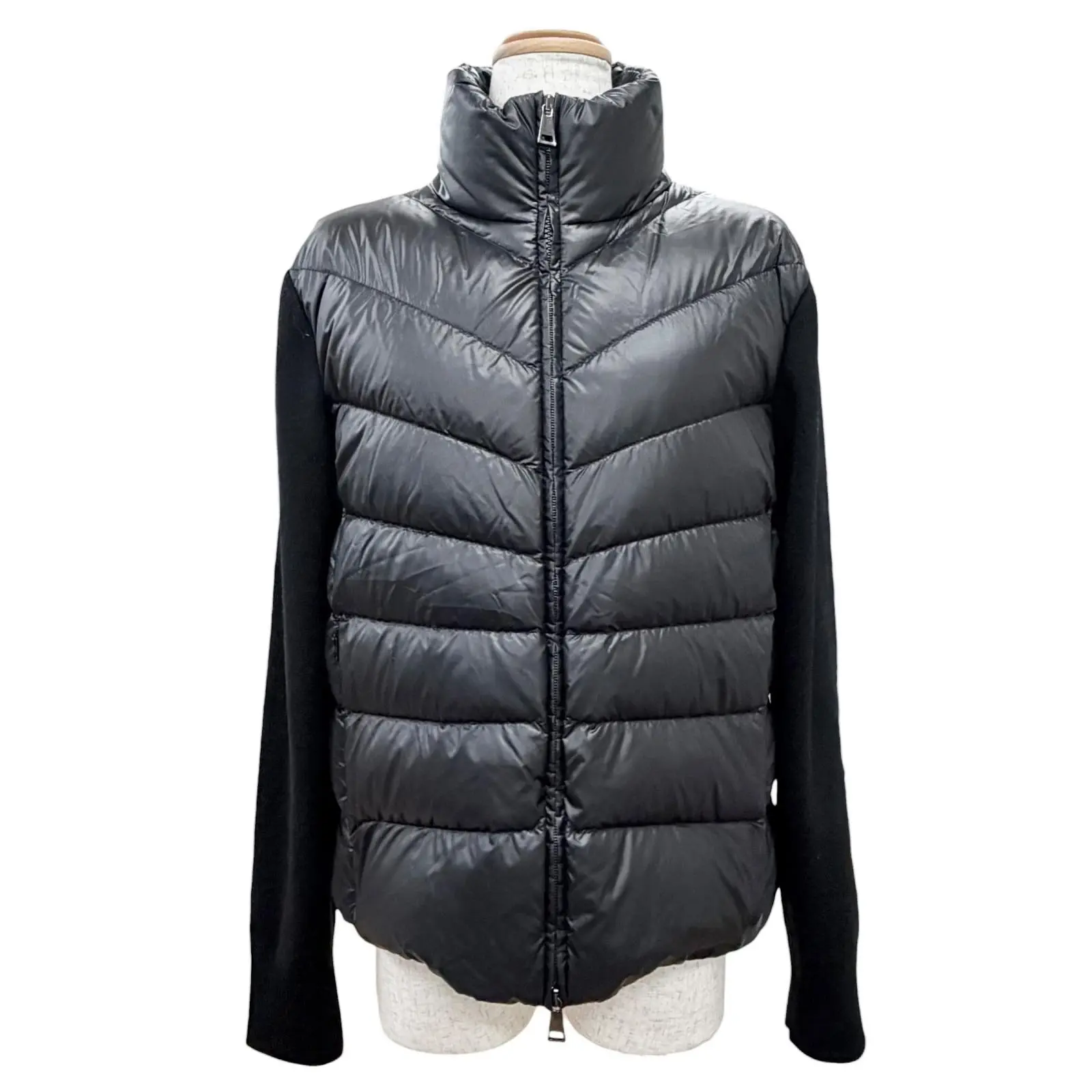 Pre-owned MONCLER Nylon Small Leather Goods Down Knit Cardigan