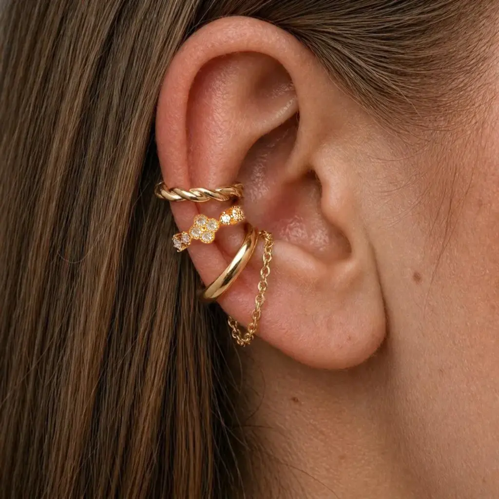 Loyalove 4PCS Ear Cuffs Non Piercing Earrings for Women - Chunky & Thin Gold Clip On Earrings Cartilage Cuff Set, Stackable Helix Conch Fake Piercing Jewelry