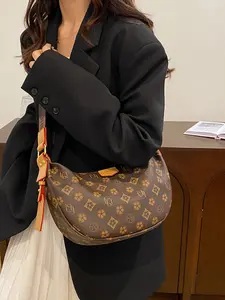 Women's Fashion Crossbody Shoulder Bags Adjustable Strap All Season Half Moon Design Trendy Casual Daily Use Leather Bag