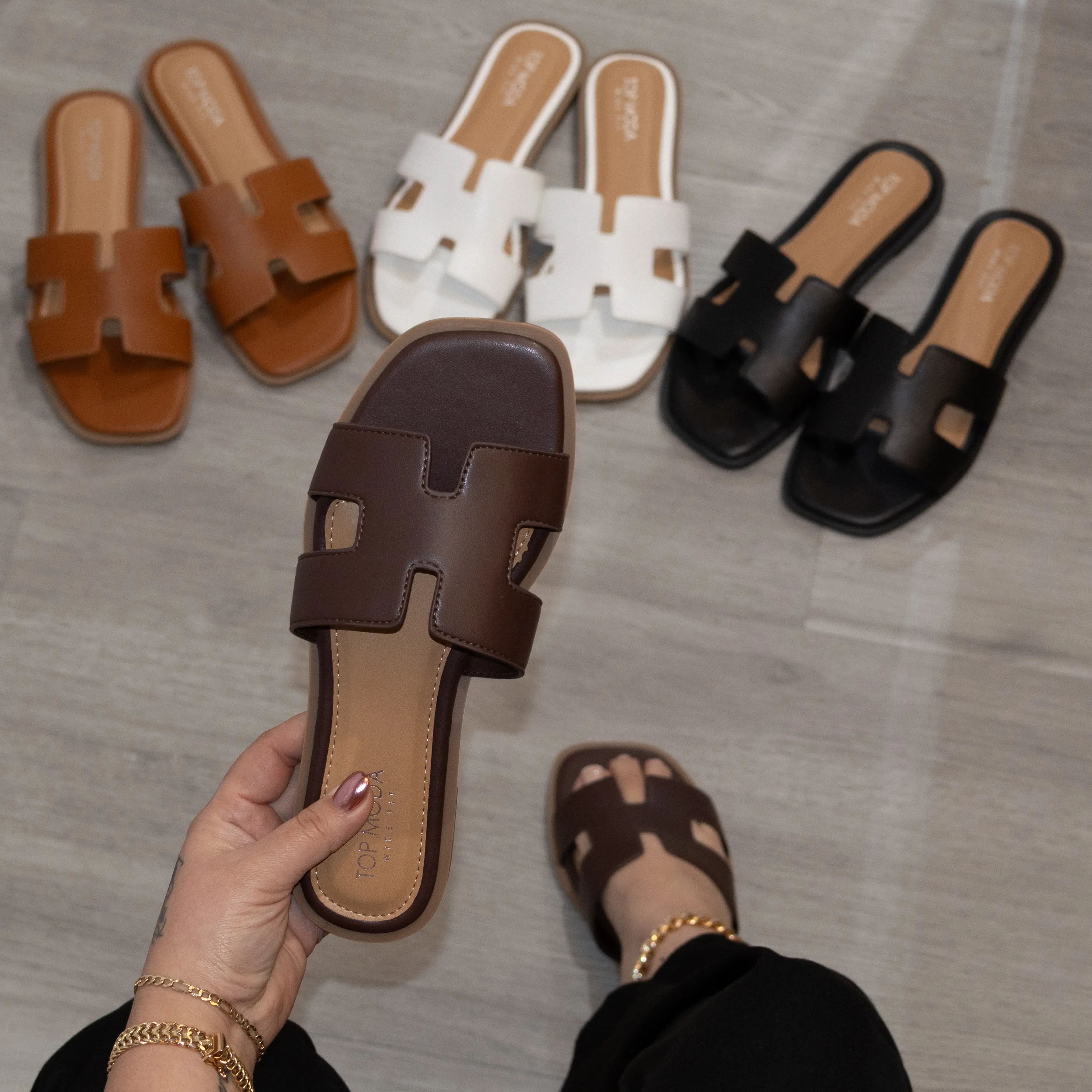 Aeris - Wide Fit Women’s Square Toe Slippers, Cushioned Footbed Lightweight Comfortable Casual Everyday Wear Slides, Synthetic Material Soft Open Toe Relaxed Home & Outdoor Footwear
