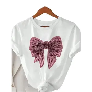 Menswear Breathable Short-Sleeve T-Shirt, Slim-Fit Crew Neck Casual Summer Top with Embellished Bow Graphic for Elegance
