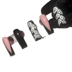 Spooky ghost Press on Sturdy Nails