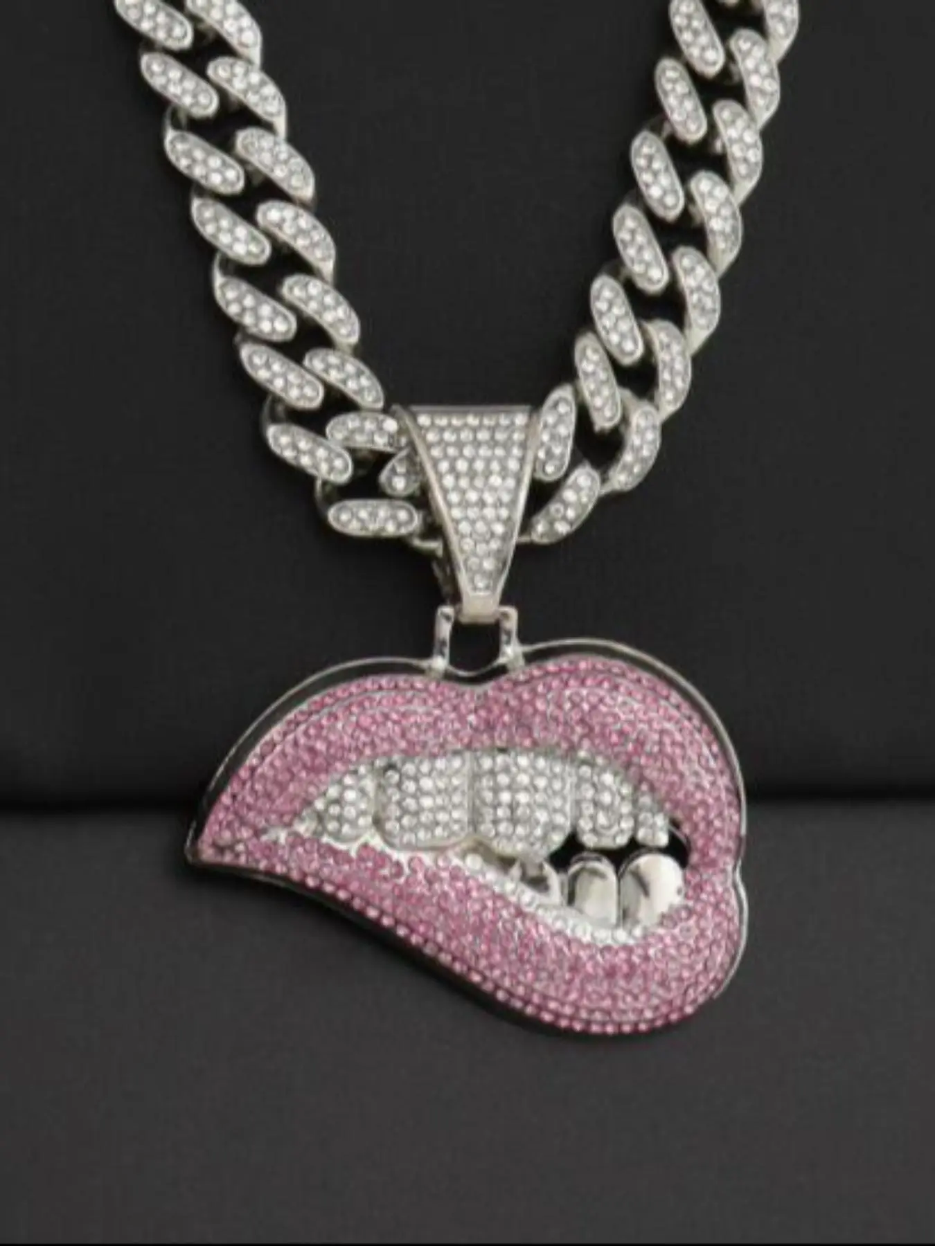 Creative Lip Shaped Pendant Fashion Accessory Necklace, Rhinestone Decor Cuban Link Chain Necklace for Party, Daily Decor, Trendy All-match & Exquisite Hip Hop Jewelry for Birthday Gift, Bling Chain, Rhinestone Decorated Bling
